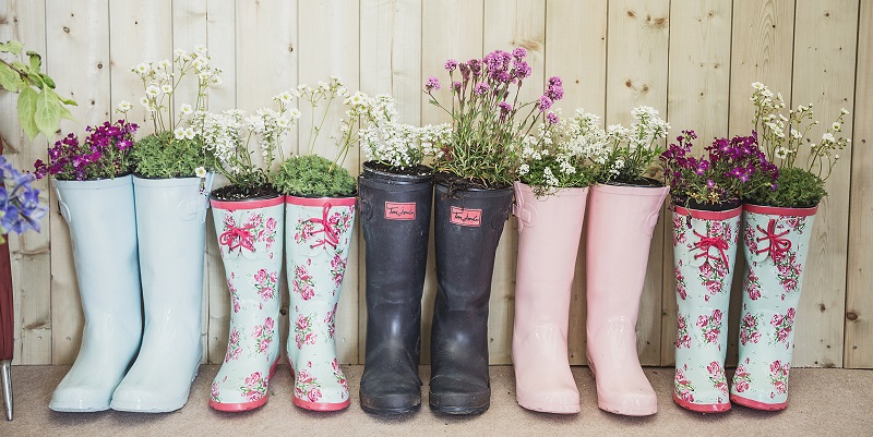 wellies with flowers i